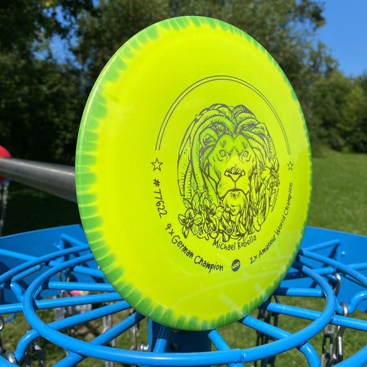 Innova Thunderbird Fairway Driver im Michael Kobella Chamion Lion Design
Halo Star Plastik, WOD exklusiv
Detail, gelb grüne Version, goldener Stamp